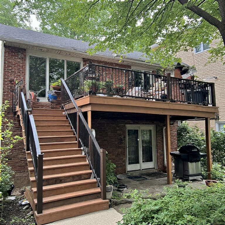 Deck stairs and multi-level platforms